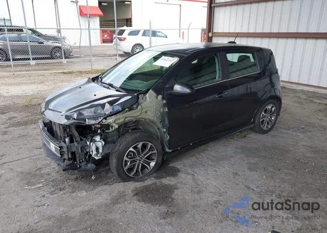 2017 Chevrolet Sonic Lt Auto из США, поврежденный, VIN 1G1JD6SH1H4157371